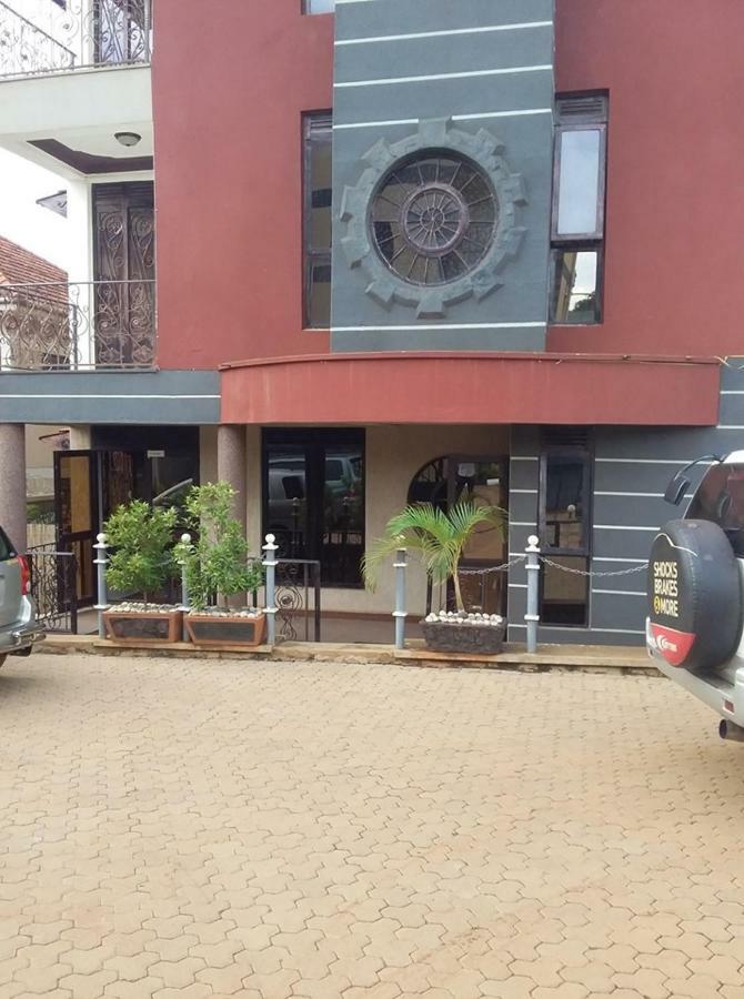 Egret Pilgrims Inn Namugongo Exterior foto